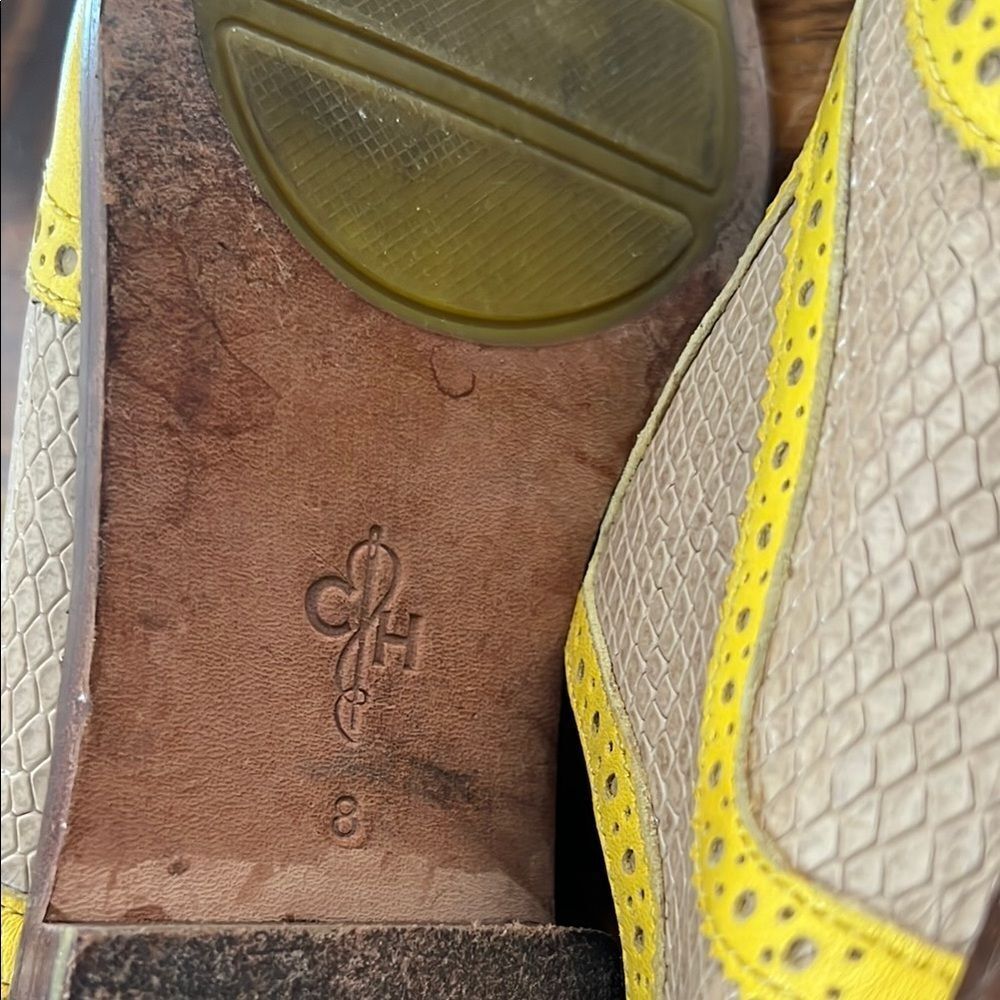 Yellow and Tan Men's Brogue Shoes - Picture 7 of 13